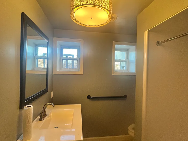 502 3rd Ave SW — Photo 8