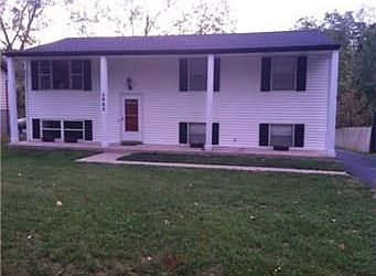 1st image of 5005 NW Woody Creek Ln