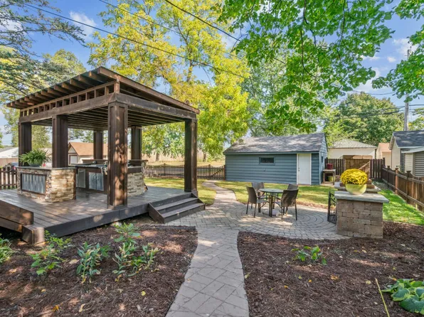 4058 Vera Cruz Ave N, Robbinsdale, MN 55422