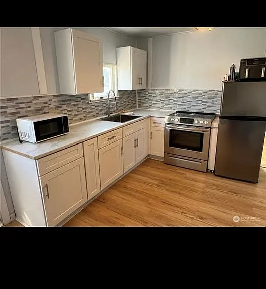 115 N Main St — Photo 6
