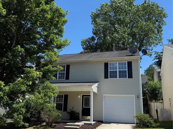 8016 Bronze Pike Dr, Charlotte, NC 28273