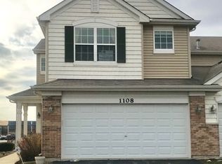 1108 Hawk Hollow Dr, Yorkville, IL 60560