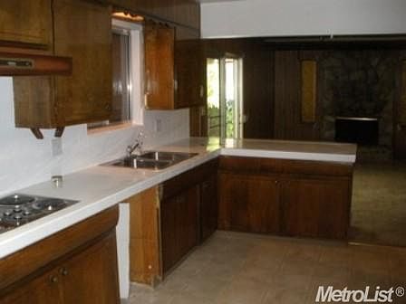 3rd image of 8520 San Pasqual Way