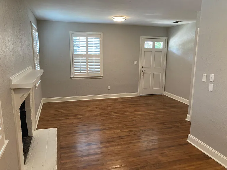 1710 Thacker Ave — Photo 4