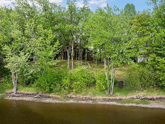 2nd image of 2811 Mississippi Shores Rd