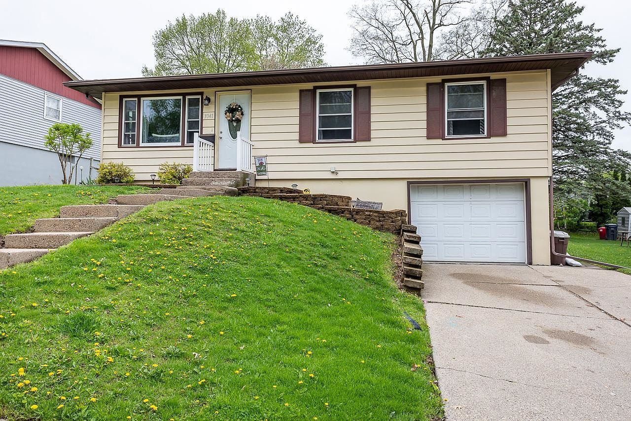 3341 Kimberly Dr, Dubuque, IA 52002 | Zillow