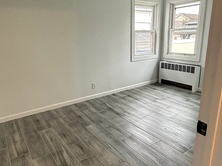 417 Burkhard Ave — Photo 11
