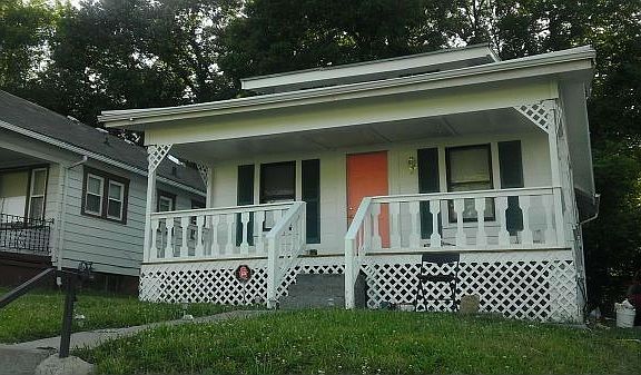 4th image of 3928 Bales Ave