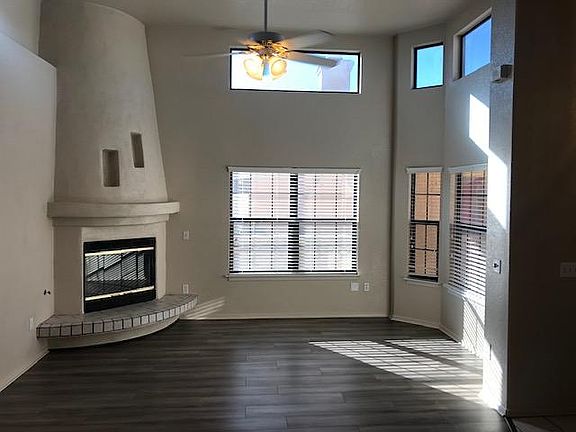 4th image of 2191 Foxtail Pine Dr #7