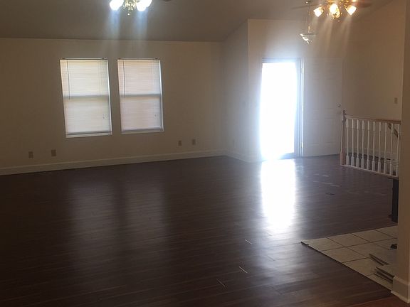 3rd image of 161 Adam Ln