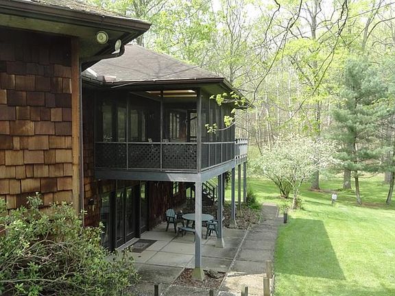 Side view of rear of home