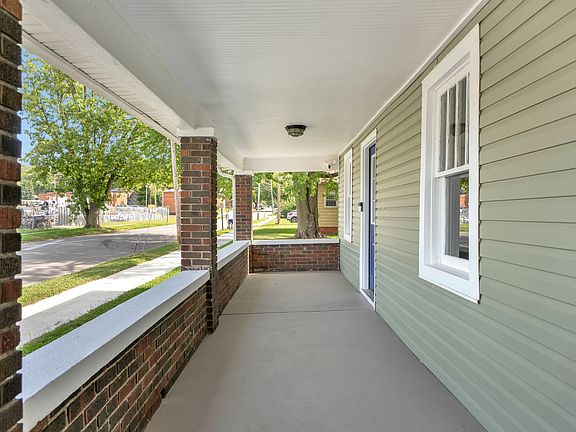5th image of 189 W Harrison St
