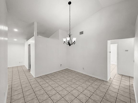 5th image of 9778 Fox Chapel Rd