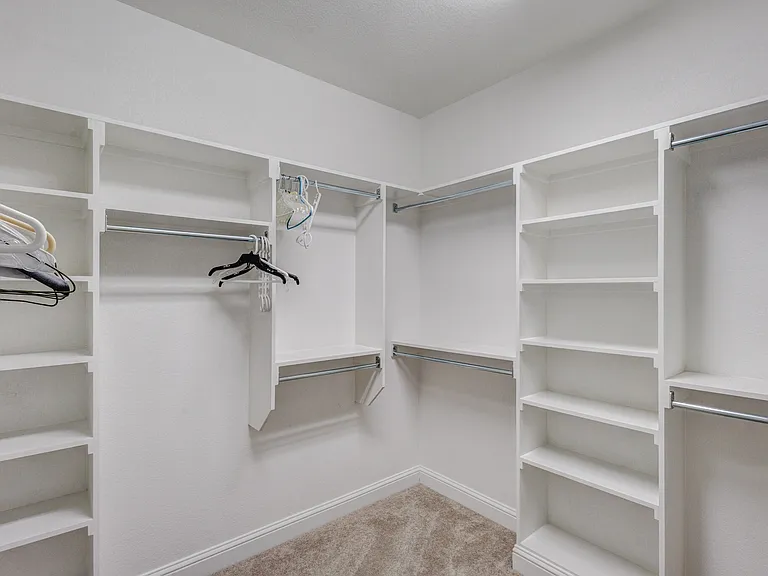 15609 Canyon Rdg — Photo 21