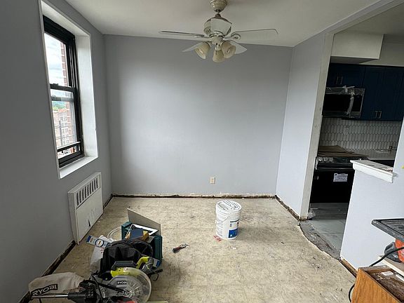4th image of 143 Bruce Ave APT 6B