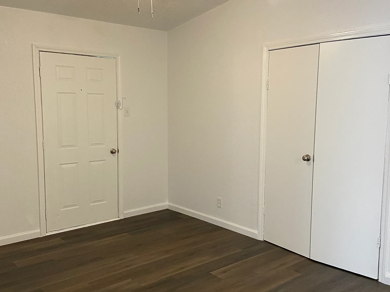 3 bed, 960 sqft, $1,400 — Photo 4