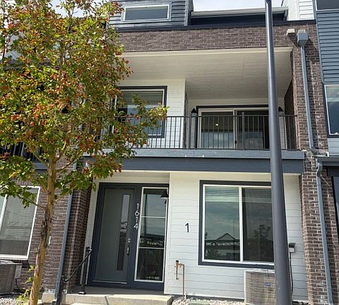 3rd image of 1614 Park Ln