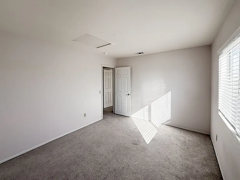 40041 Zamura Ct — Photo 33