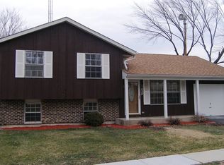 155 Glen Hill Dr, Glendale Heights, IL 60139