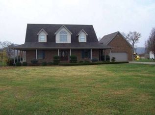 282 Westside Dr, Lebanon, KY 40033