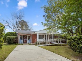 733 Moriston Rd, Fayetteville, NC 28314
