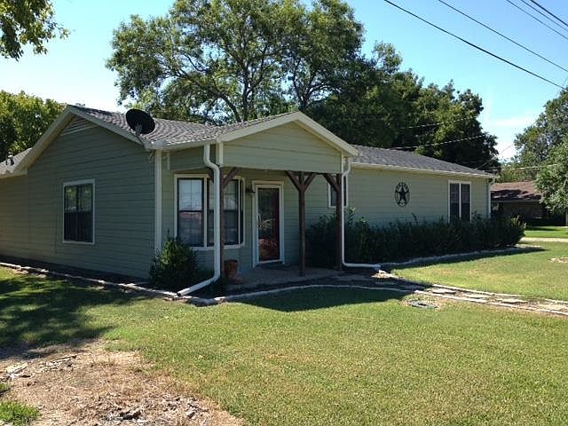 1st image of 205 S 1st St W