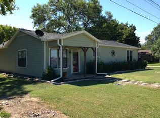 205 S 1st St W, Dawson, TX 76639