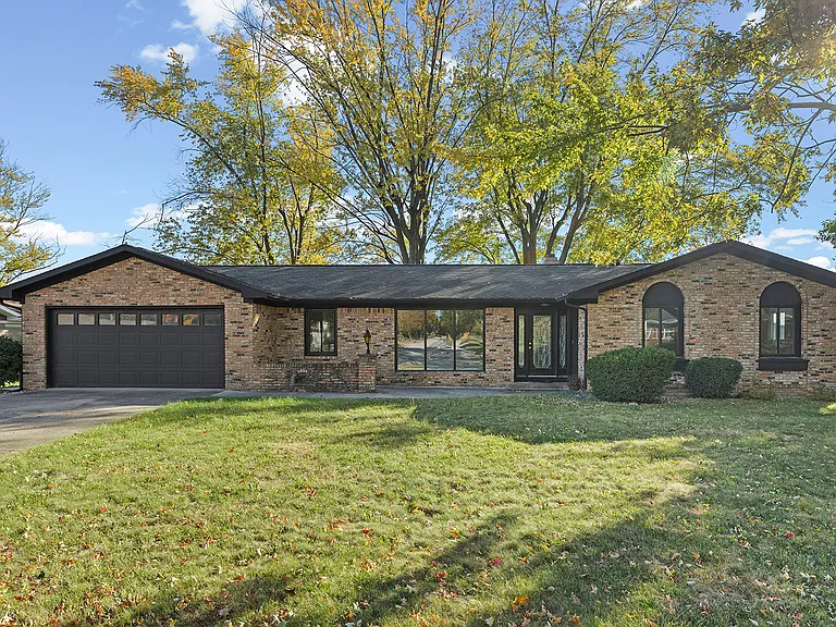 3839 Rome Dr — Photo 2