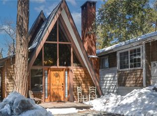 25006 Saxon Dr, Crestline, CA 92325