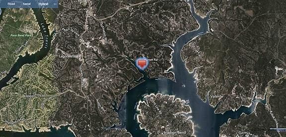 5th image of 18003 Breakwater Dr