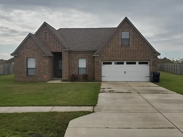 884 Bayou Vista Dr, Marion, AR 72364