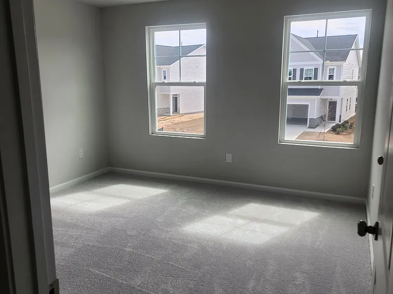 508 Hanover Shore Ln — Photo 7