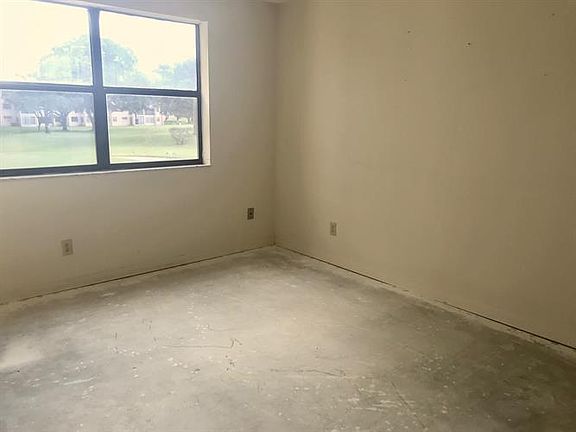 3rd image of 10434 Sunrise Lakes Blvd APT 204
