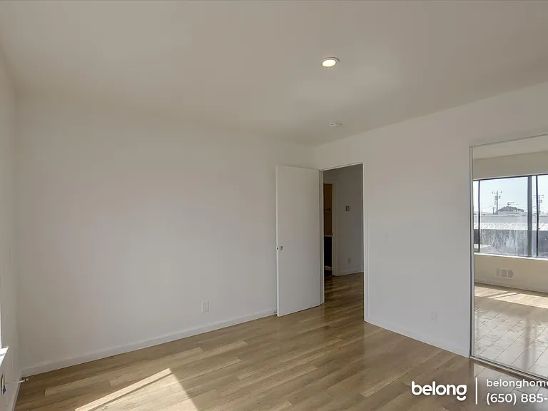 1475 Hawes St #B — Photo 17