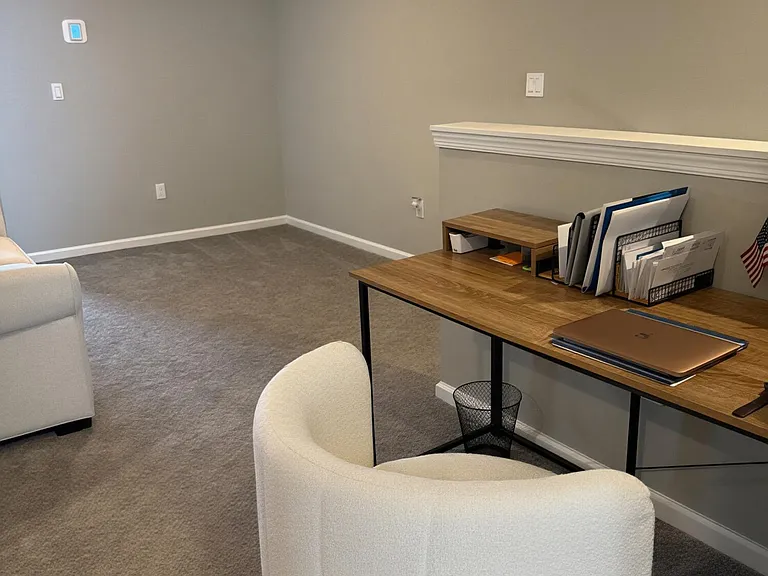 389 Salisbury Cir — Photo 15