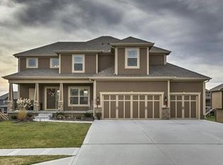 8027 NE 100th Ter, Kansas City, MO 64157