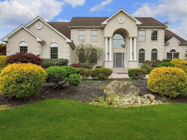 57 Briarwood Dr, Warren Twp., NJ 07059