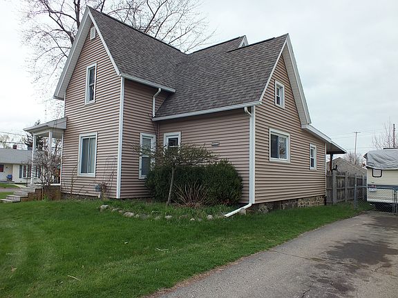 2nd image of 312 N Mackinaw St