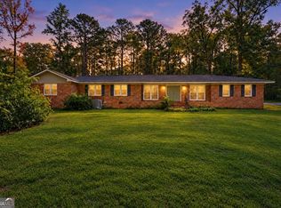 2058 Graham Rd, Macon, GA 31211