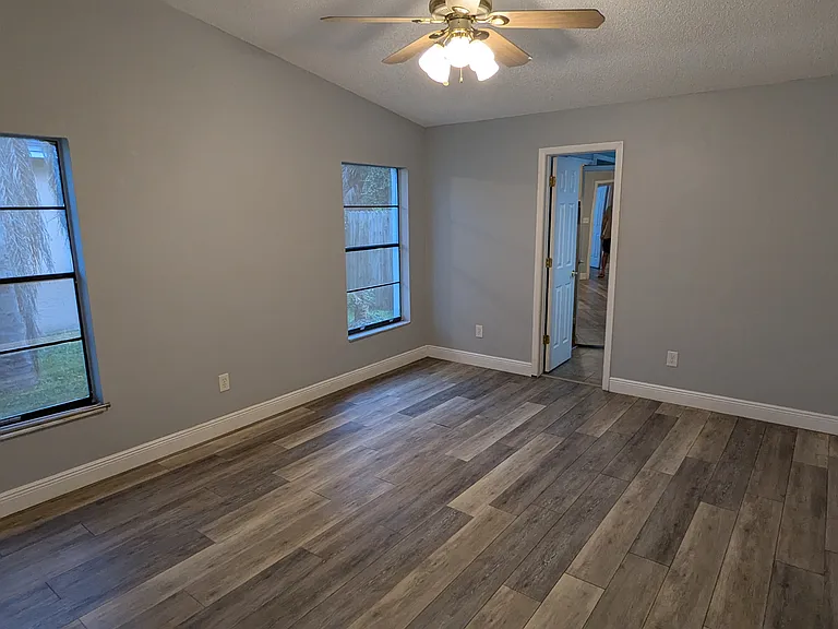 492 Wild Fox Dr — Photo 12