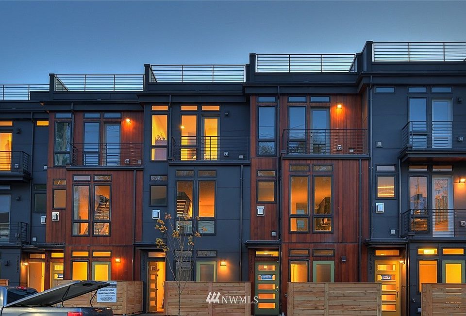 2nd image of 7459 C Woodlawn Avenue NE