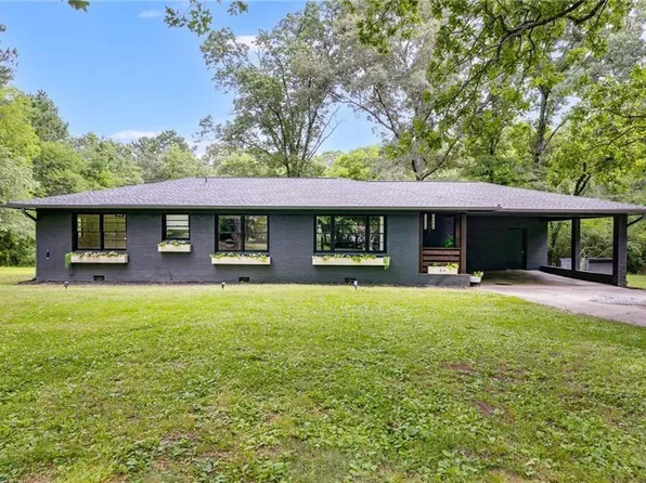 816 N Bellview Rd, Aragon, GA 30104