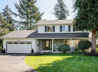 4085 Ebony Ter, Saanich, BC V8N3Z2