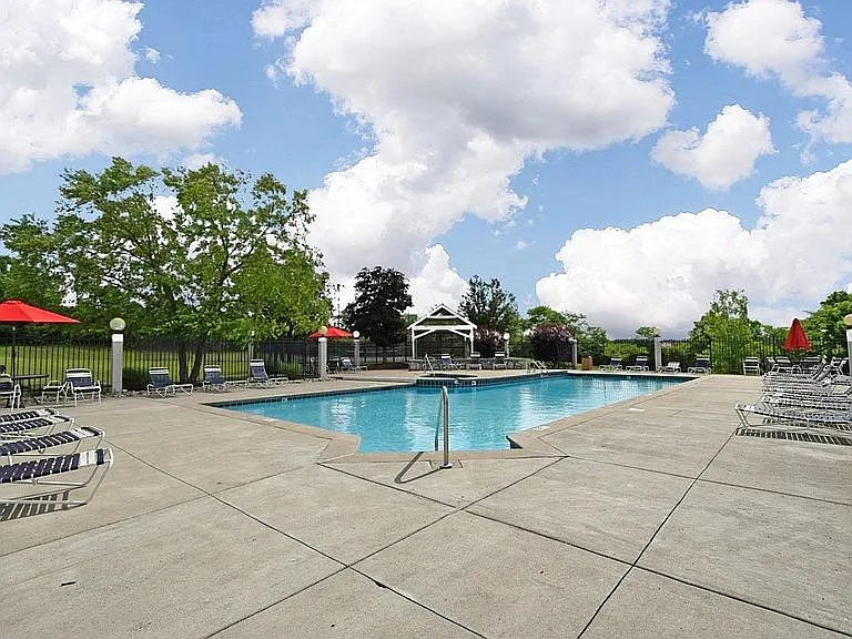 Pool View 2