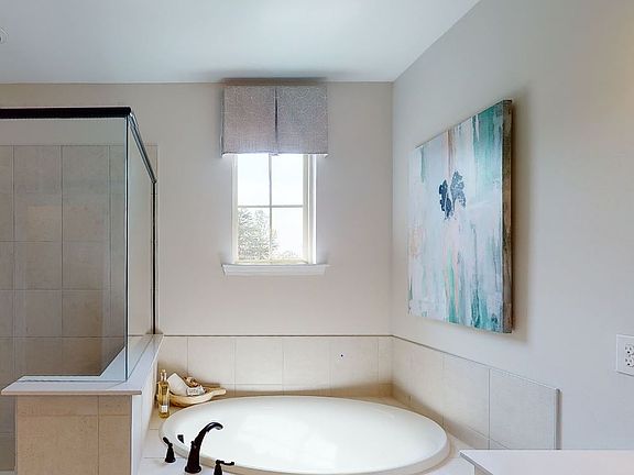 5th image of 4761 Spruce Way