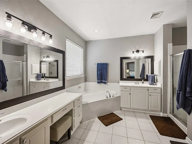 3711 Hill Family Ln — Photo 16