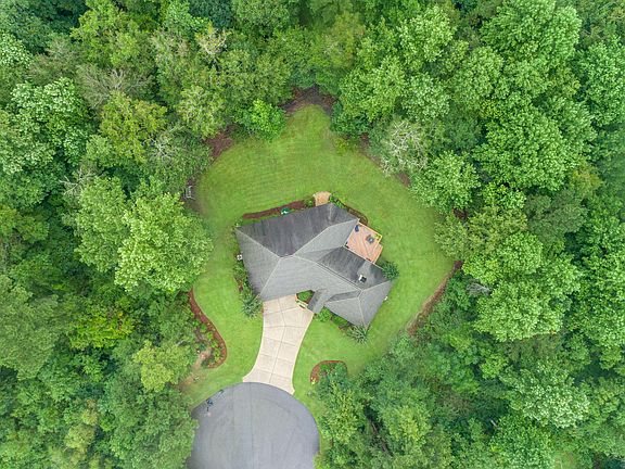 3rd image of 68 Buckskin Dr