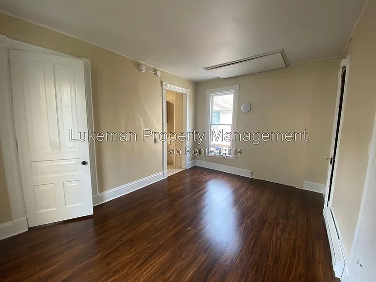 525 Minor Ave #3 — Photo 5
