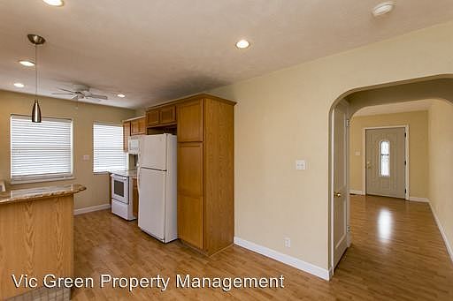 3rd image of 801 Nordale Ave