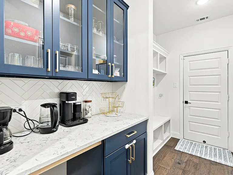 1717 Canals Dr — Photo 13